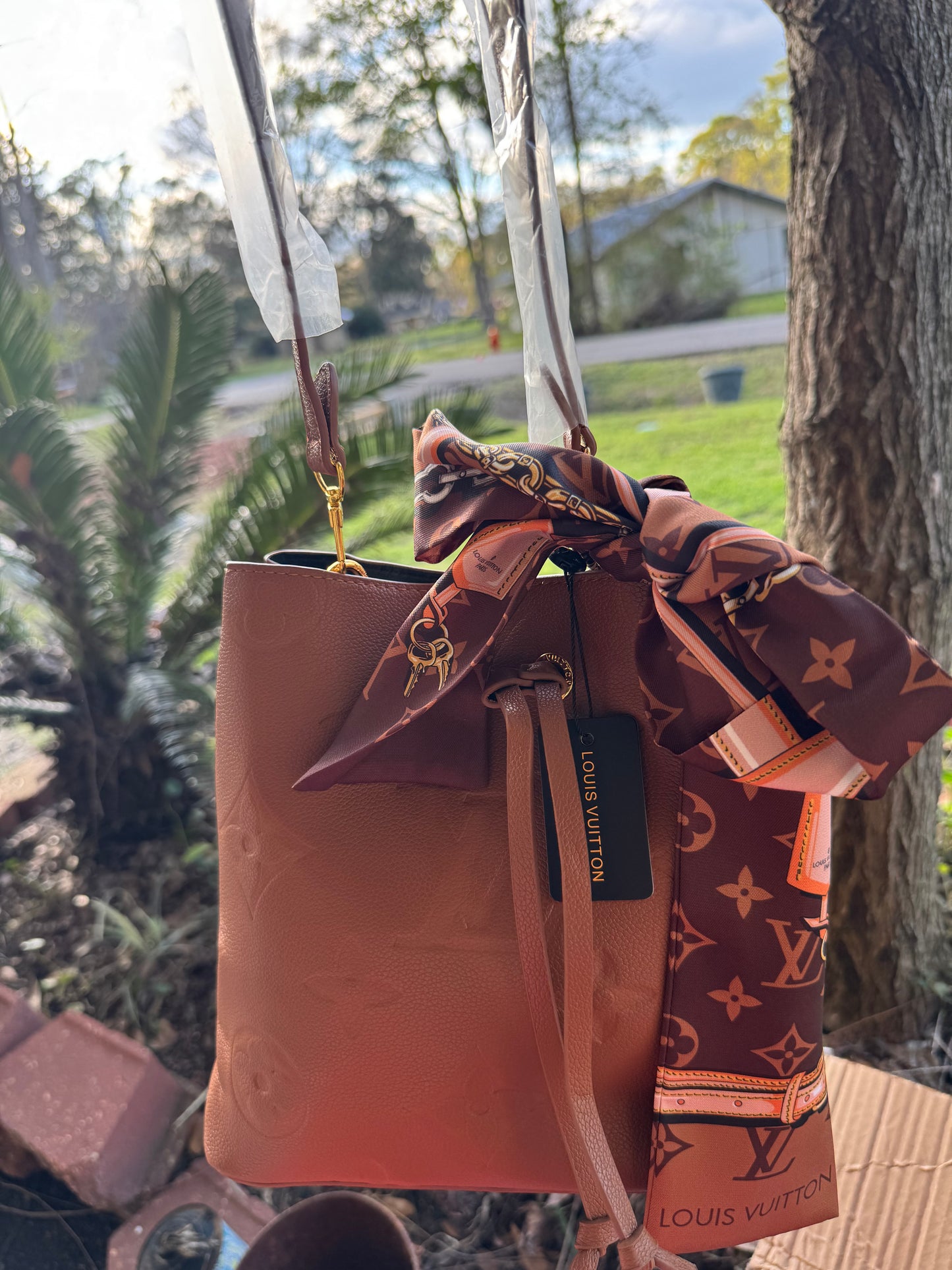 Medium Louis pouch