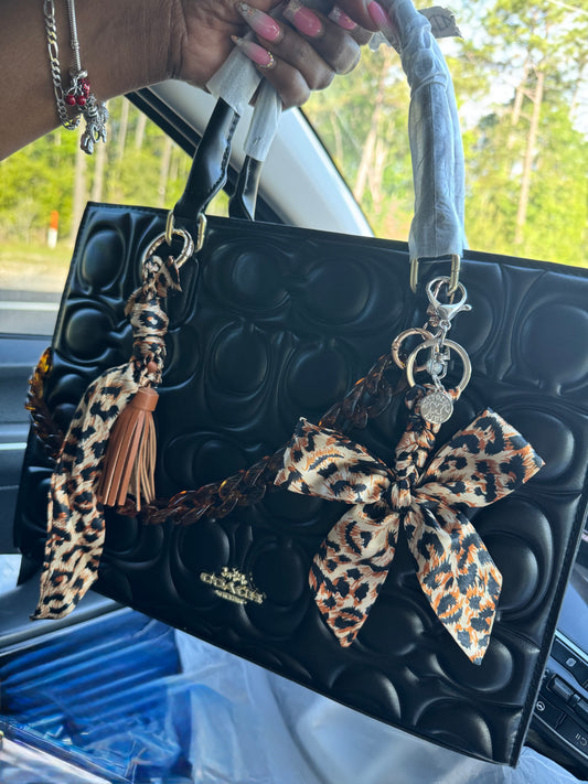 Large Coachy gworl inspo