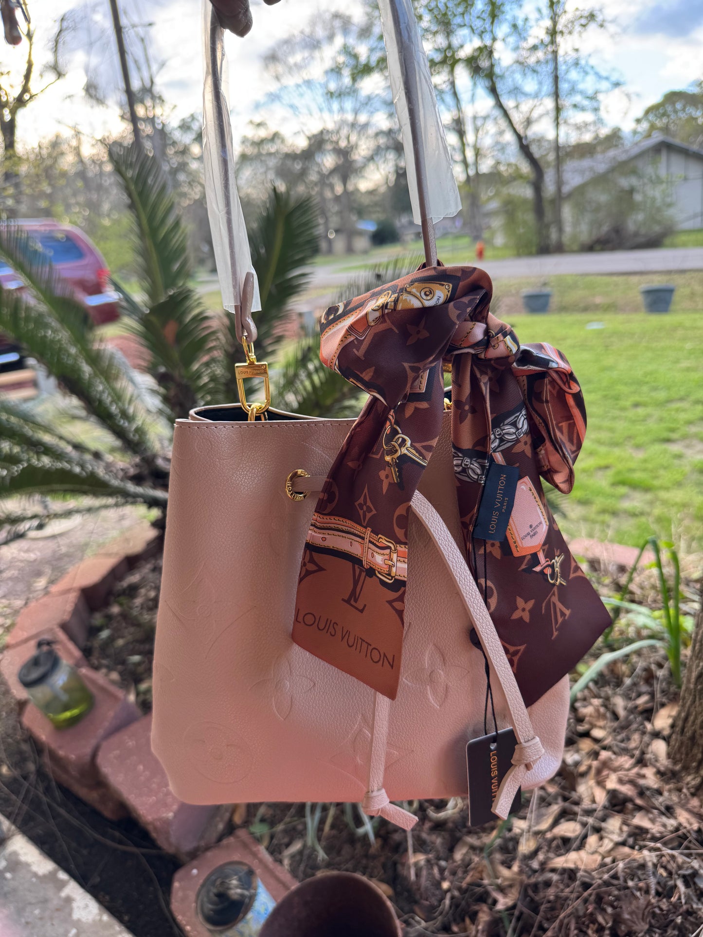 Medium Louis pouch